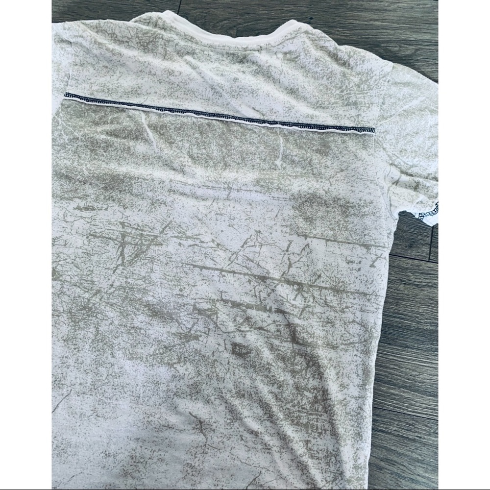 Hard Rock tee - Picture 5 of 6